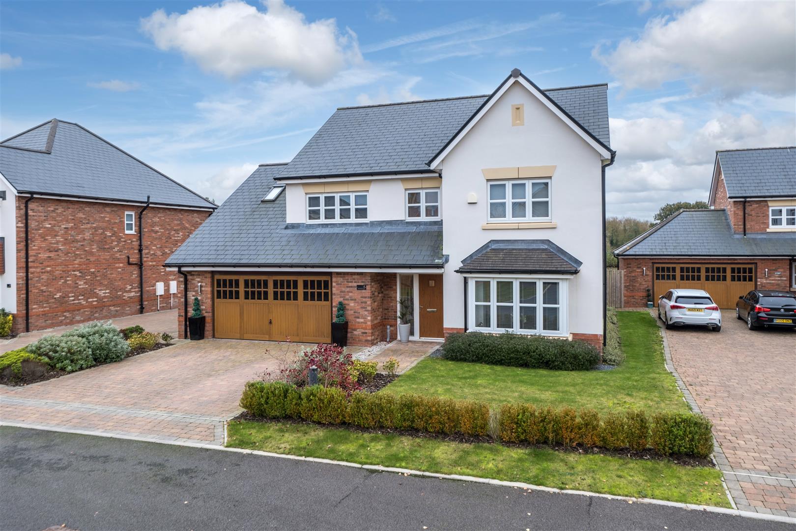4 bedroom  Detached House for Rental in Wardle